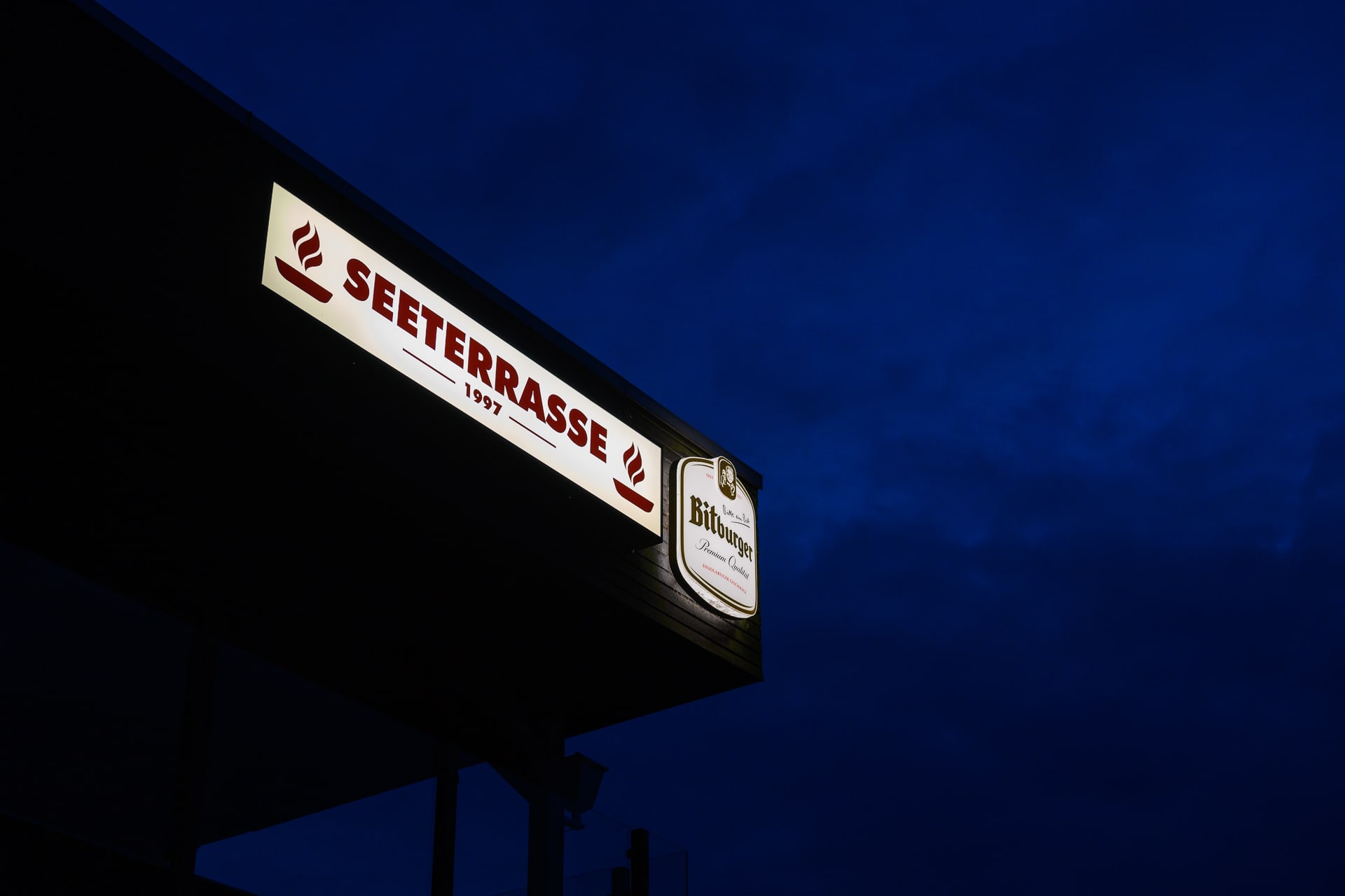 Restaurant Seeterrasse Salzgitter - Aussenansicht Firmenschild